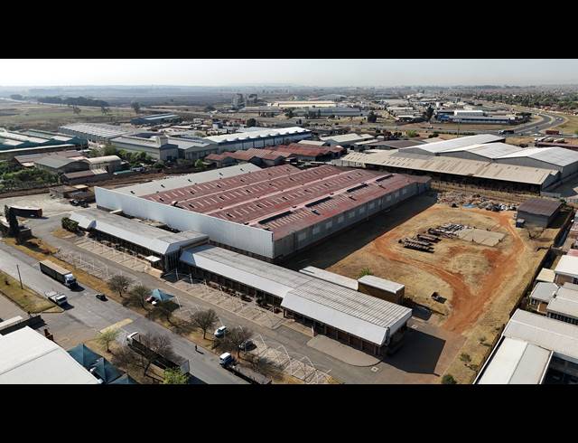 18,424M² WAREHOUSE TO LET IN ROODEKOP